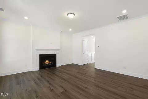 Living - 82 Gander Dr, Benson, NC 27504 photo 1 of 2