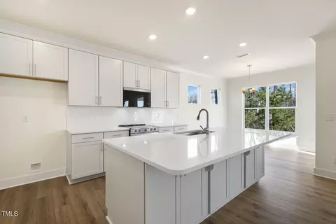 Kitchen - 82 Gander Dr, Benson, NC 27504 photo 2 of 2
