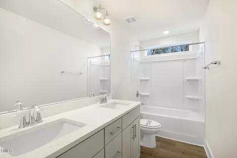 Bath - 82 Gander Dr, Benson, NC 27504 photo 3 of 3