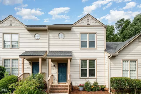 233 Windbyrne Dr, Cary, NC 27513