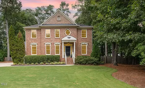 100 Arlen Park Pl, Holly Springs, NC 27540