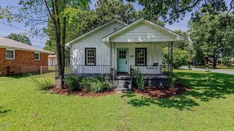 1002 Todd St, Graham, NC 27253