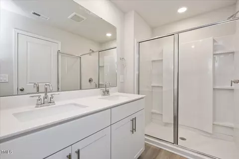 924 Rolling Flds Dr, Graham, NC 27253 photo 17