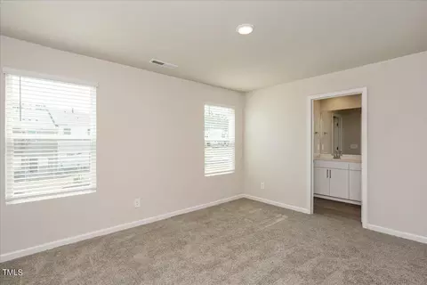 924 Rolling Flds Dr, Graham, NC 27253 photo 15