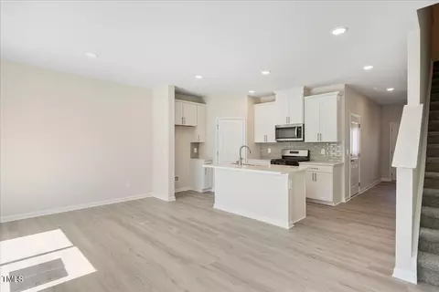 924 Rolling Flds Dr, Graham, NC 27253 photo 11