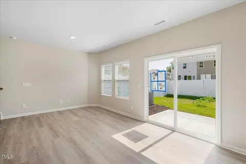 924 Rolling Flds Dr, Graham, NC 27253 photo 8