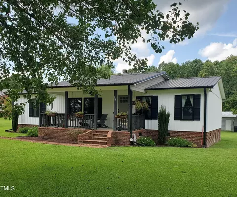 694 Sellars Rd, Cameron, NC 28326