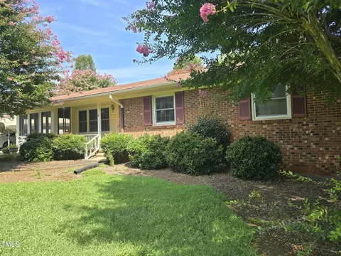 2023 Meadow Ln, Graham, NC 27253