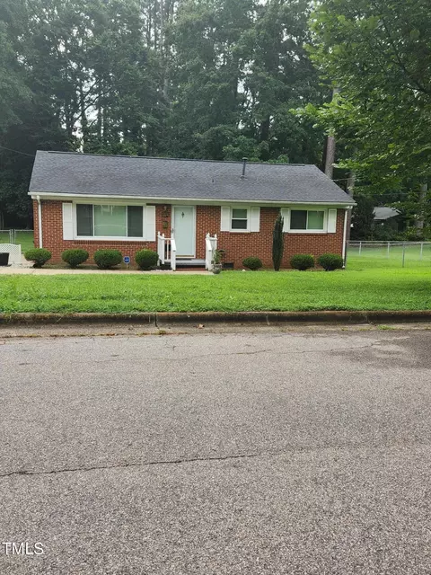 704 Donnelly Rd, Raleigh, NC 27610