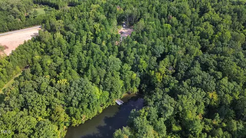 1 New Mayo Dr, Roxboro, NC 27574