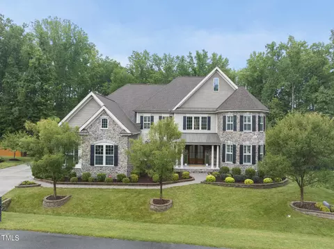 7124 Misty Springs Ct, Cary, NC 27519