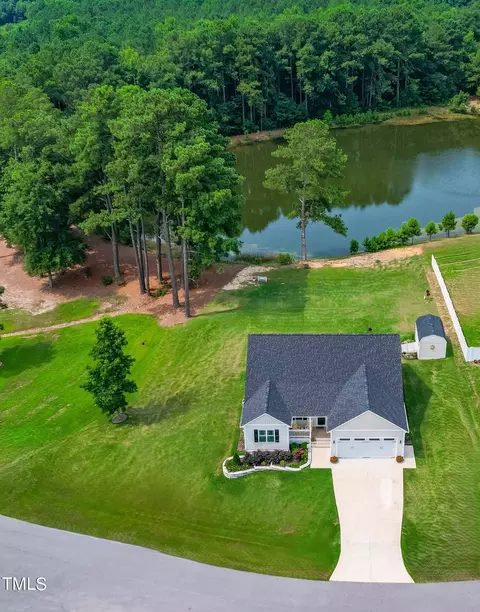 96 Hound Dog Ln, Smithfield, NC 27577