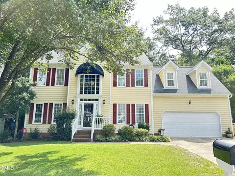 9512 Candor Oaks Dr, Raleigh, NC 27615