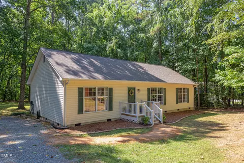 520 Vickers Rd, Chapel Hill, NC 27517