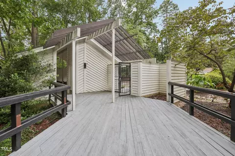 3825 Darby Rd, Durham, NC 27707 photo 4