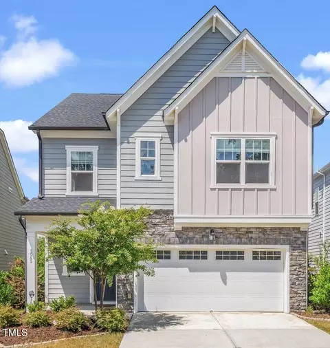 1045 Canyon Shadows Ct, Cary, NC 27519