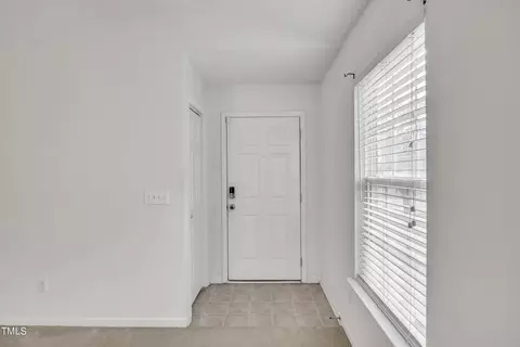 2 Evanwald Ct, Durham, NC 27703 photo 6