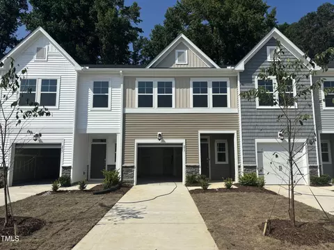 237 Peebles Dr #62, Smithfield, NC 27577