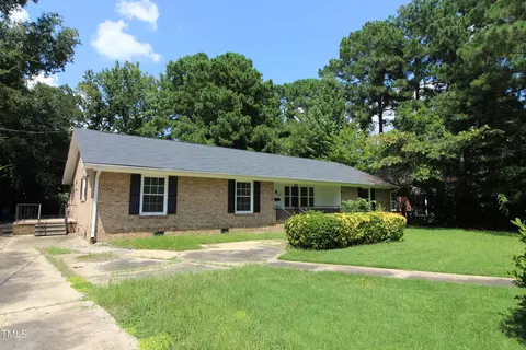 103 Caswell St, Dunn, NC 28334