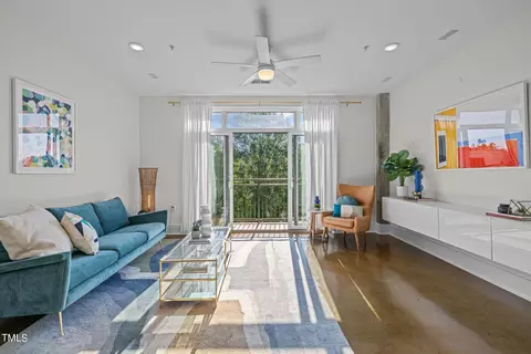 444 S Blount St #308, Raleigh, NC 27601