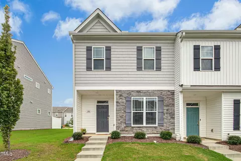 106 Enterprise Dr, Clayton, NC 27520