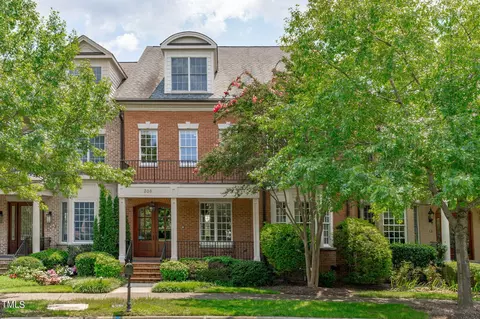 308 Circle Park Pl, Chapel Hill, NC 27517