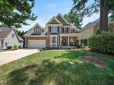 2721 Peachleaf St, Raleigh, NC 27614