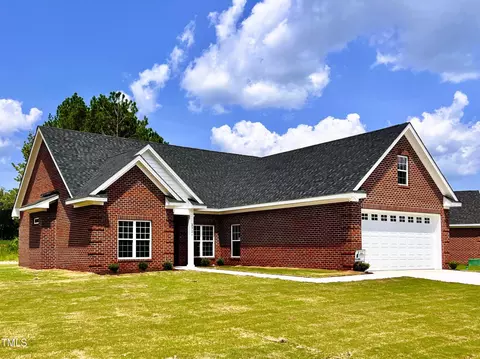3701 Greystone Dr, Rocky Mount, NC 27804