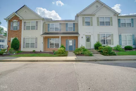 8107 Candelaria Dr, Raleigh, NC 27616