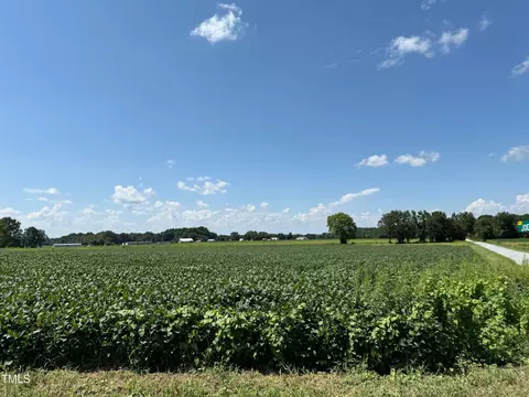 1 Green Path Rd, Dunn, NC 28334