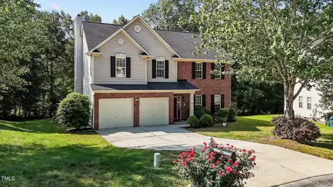 22 Gwendolyn Cir, Durham, NC 27703