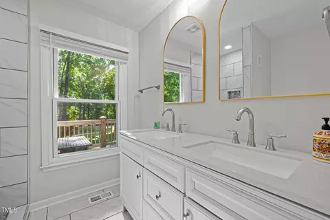 5119 Pine Way Dr, Durham, NC 27712 photo 15