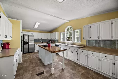 Kitchen - 7354 Brogden Rd, Smithfield, NC 27577 photo 1 of 4