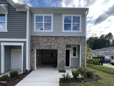 1104 Dakine Dr, Durham, NC 27704