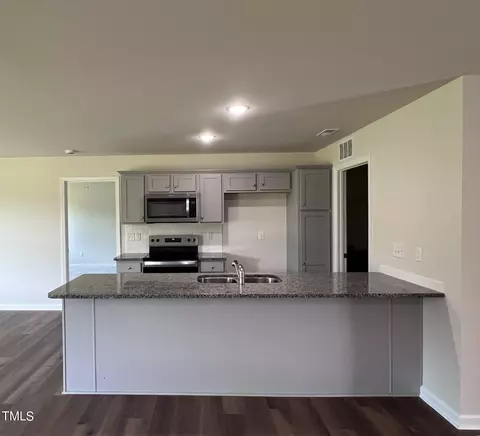 252 Lotus Ave, Smithfield, NC 27577 photo 8