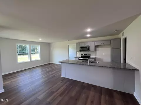 252 Lotus Ave, Smithfield, NC 27577 photo 7