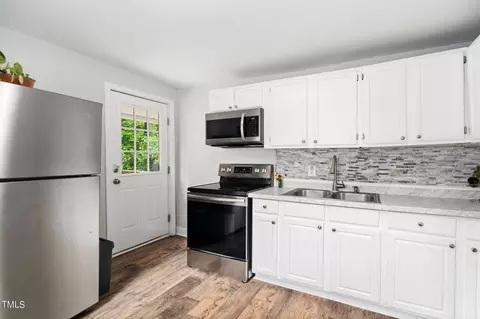617 Martin St, Durham, NC 27704 photo 8