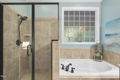 Bath - 604 Canvas Dr, Wake Forest, NC 27587 photo 2 of 3