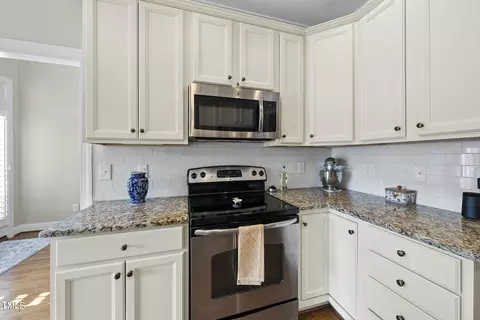 Kitchen - 604 Canvas Dr, Wake Forest, NC 27587 photo 4 of 5