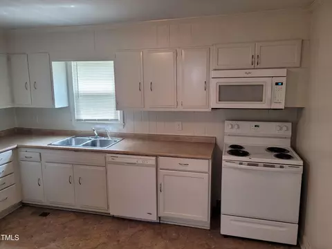 1104 Berkeley St, Durham, NC 27705 photo 5