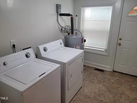 1104 Berkeley St, Durham, NC 27705 photo 11