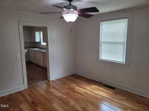 1104 Berkeley St, Durham, NC 27705 photo 3