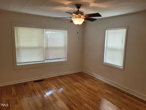 1104 Berkeley St, Durham, NC 27705 photo 8