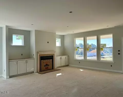 19 Looping Ct, Angier, NC 27501 photo 4