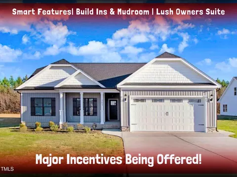 202 Fitzgerald Dr, Pikeville, NC 27863