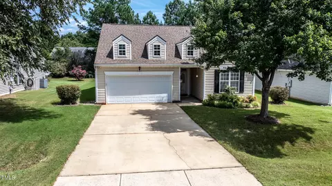 285 Stansbury Ln, Clayton, NC 27527