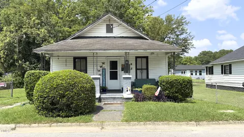 915 Seaboard St, Goldsboro, NC 27530