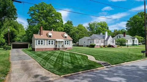 1312 Woodland Dr, Reidsville, NC 27320
