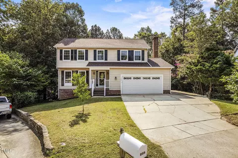 110 Foscoe Ln, Cary, NC 27513