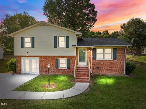 1207 Dover St, Roxboro, NC 27573